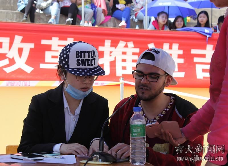 运动会花絮：相得益彰 “绿叶”也闪亮